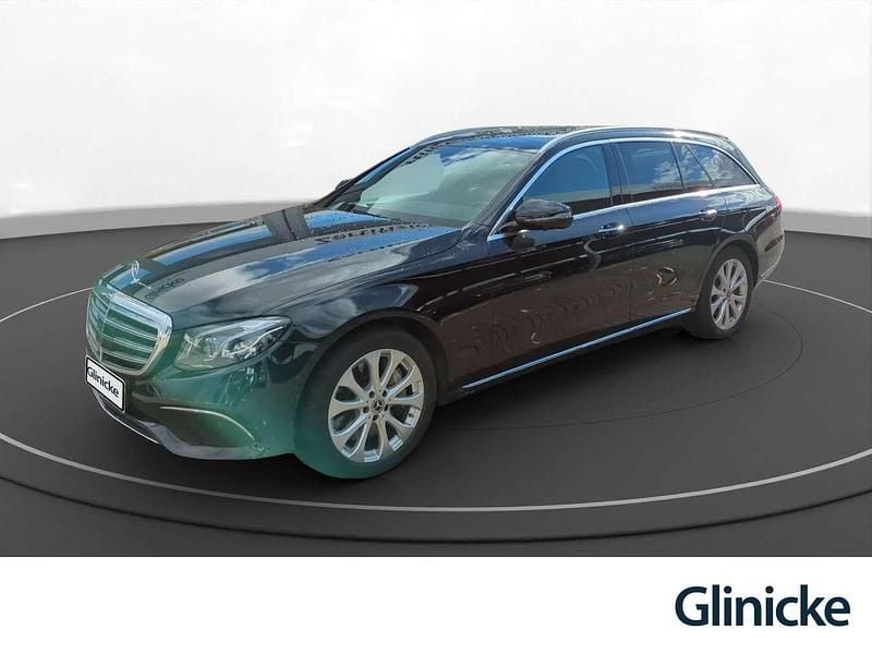 Obsidianschwarz met. Gebraucht 2019 Mercedes E400 Exclusive Kombi | 35.880 € (Fairer Preis) - Bild 1/4