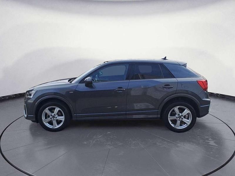 Gebraucht Audi Q2 S-Line 150 PS (110 kW) 2025 Daytonagrau perleffekt SUV