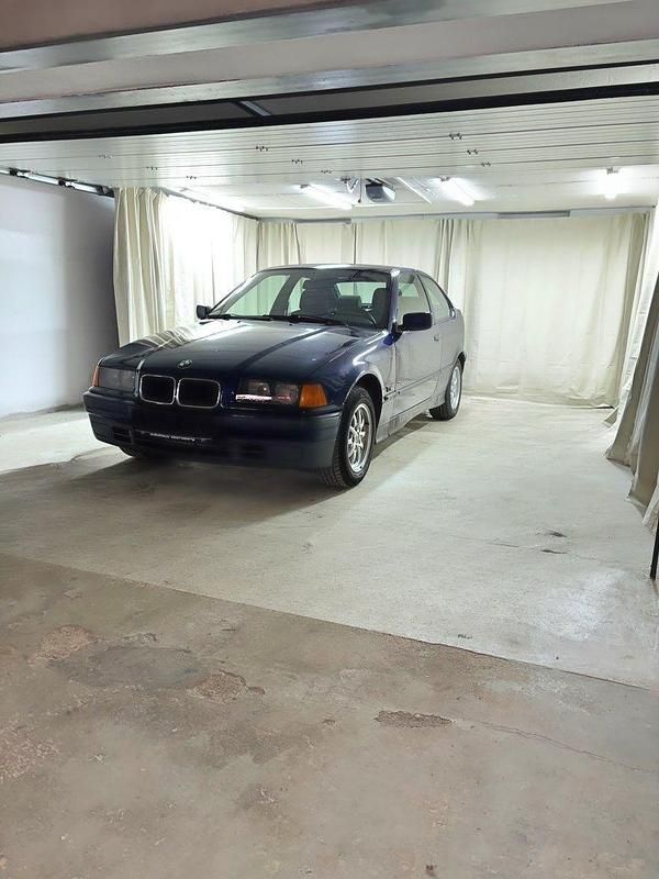 Gebraucht BMW 316 101 PS (74 kW) 1996 Blau Coupé