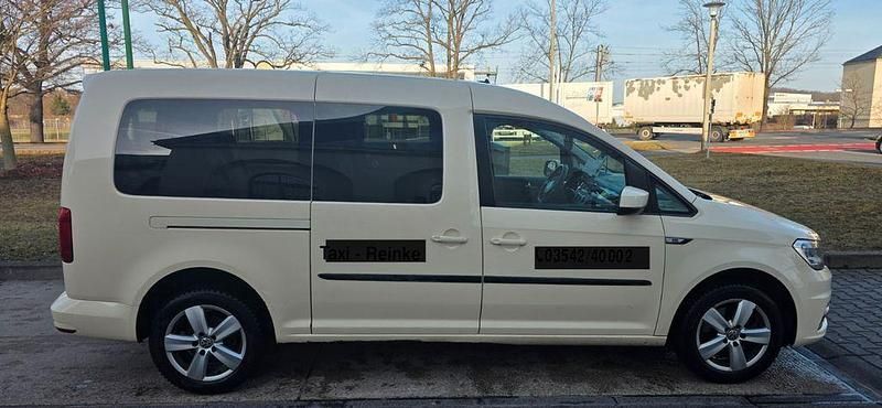 Gebraucht VW Caddy Maxi Trendline 102 PS (75 kW) 2017 Beige Van / Kleinbus