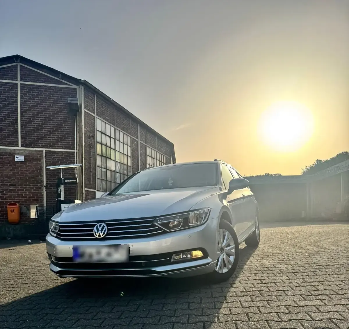 Gebraucht VW Passat 150 PS (110 kW) 2016 Silber Kombi