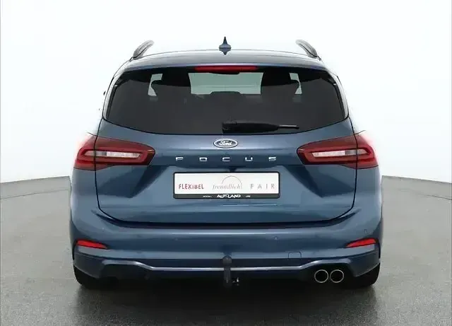 Gebraucht Ford Focus ST-Line X 155 PS (114 kW) 2024 Blau Limousine