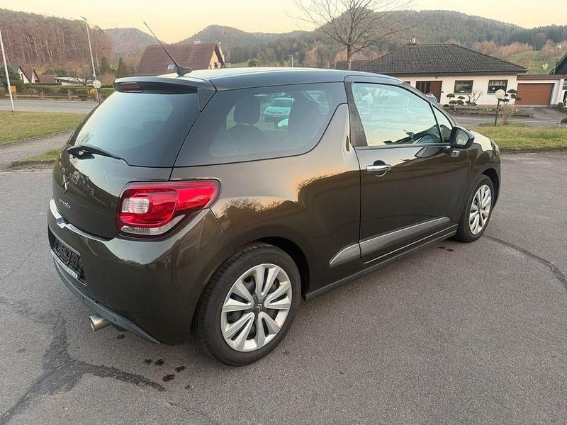 Gebraucht Citroën DS3 So Chic 92 PS (67 kW) 2014 Grün Kleinwagen