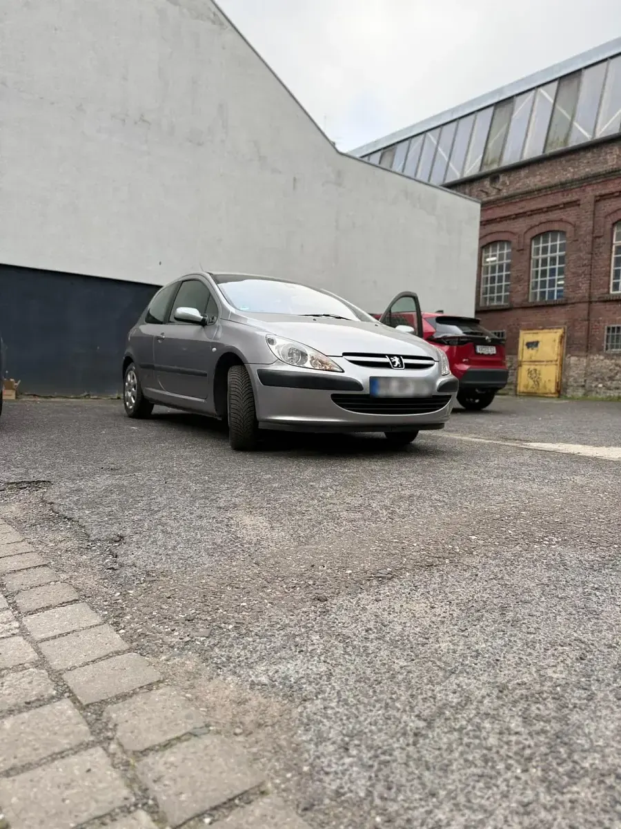 Gebraucht Peugeot 307 109 PS (80 kW) 2003 Grau Kleinwagen