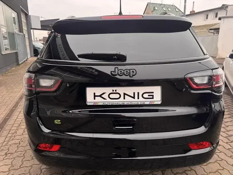 Occasion Jeep Compass Altitude 131 ch (96 kW) 2023 Noir SUV