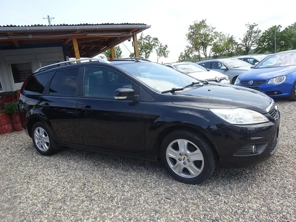 Gebraucht Ford Focus 109 PS (80 kW) 2009 Schwarz Limousine