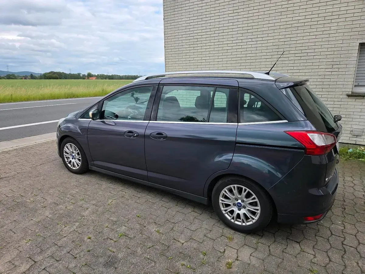 Gebraucht Ford Grand C-Max 116 PS (85 kW) 2011 Van / Kleinbus