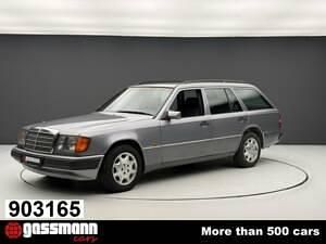 Grau Gebraucht 1992 Mercedes 200 Kombi | 11.900 € - Bild 1/4