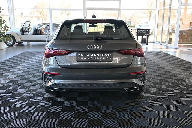 Gebraucht Audi A3 S-Line 150 PS (110 kW) 2022 Grau Limousine