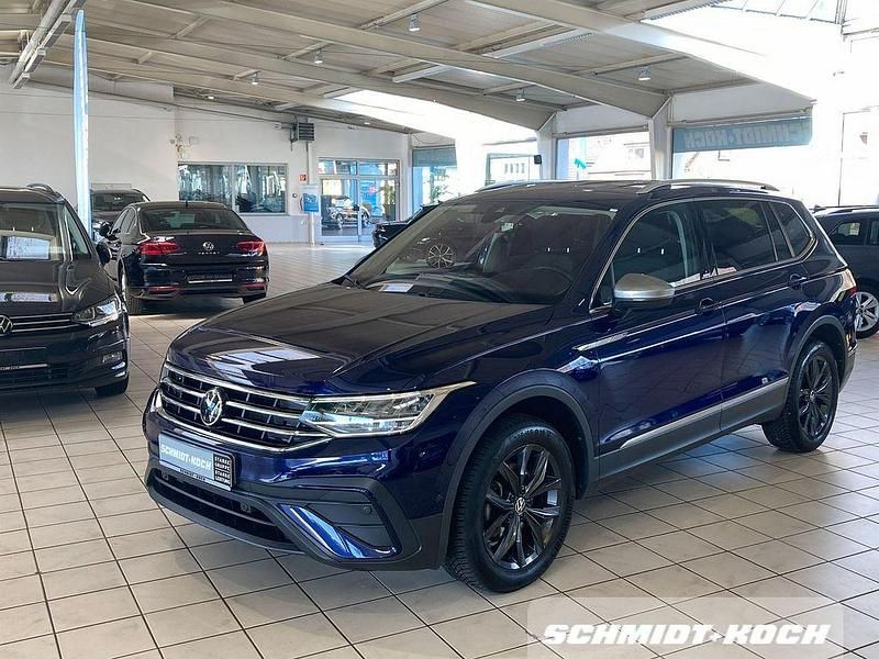 Gebraucht VW Tiguan Allspace Move 150 PS (110 kW) 2024 Atlantic blue (blau) SUV