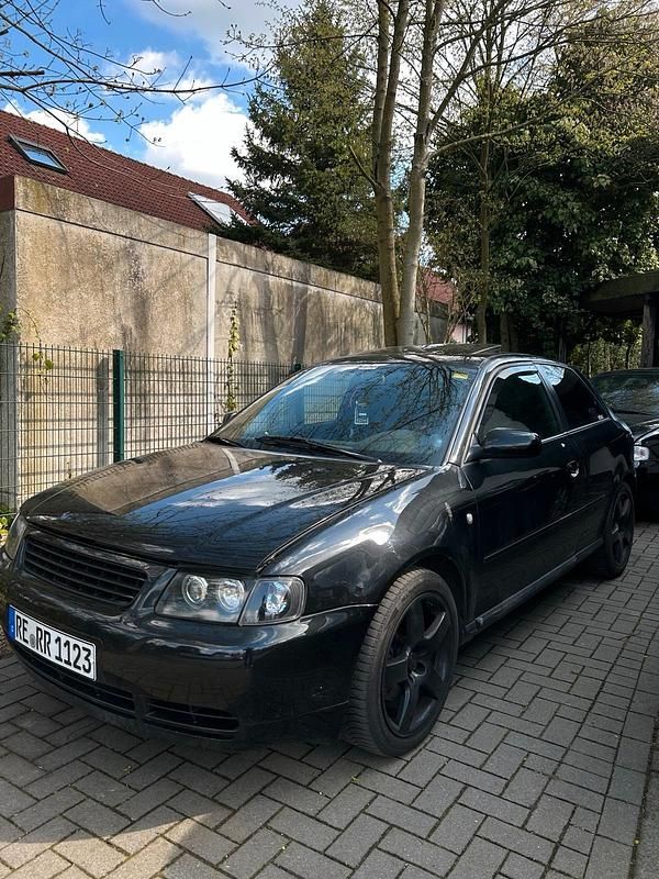Gebraucht Audi A3 Ambiente 250 PS (183 kW) 2000 Schwarz Kleinwagen