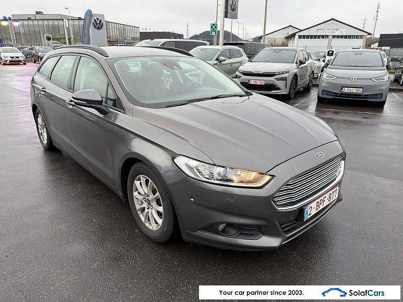 Gebraucht Ford Mondeo 120 PS (88 kW) 2017 Grau Limousine