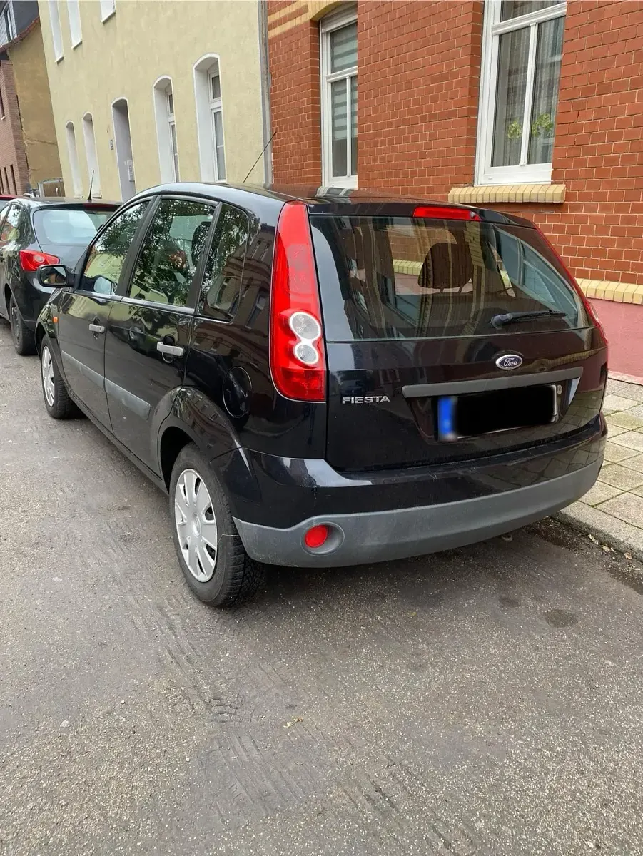 Gebraucht Ford Fiesta 69 PS (50 kW) 2006 Schwarz Kleinwagen