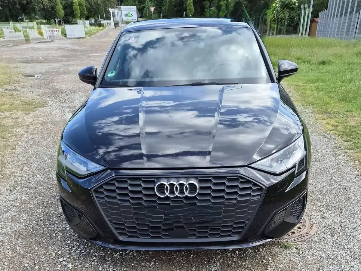 Gebraucht Audi A3 116 PS (85 kW) 2021 Schwarz Limousine
