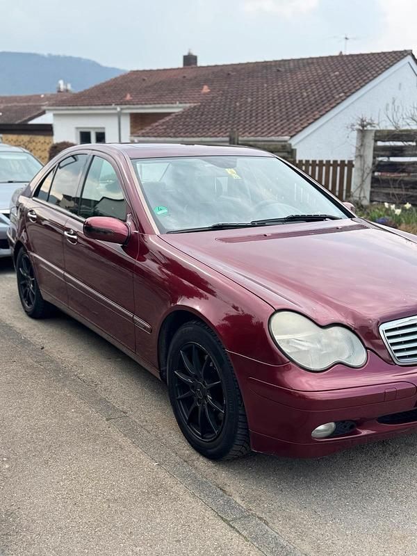 Gebraucht Mercedes C320 219 PS (161 kW) 2002 Rot Limousine