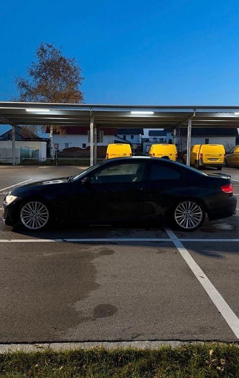 Gebraucht BMW 325 M Sport 218 PS (160 kW) 2007 Schwarz Coupé