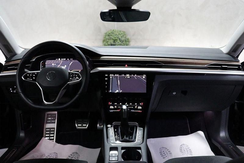 Gebraucht VW Arteon Elegance 200 PS (147 kW) 2022 Deep black perleffekt Kombi