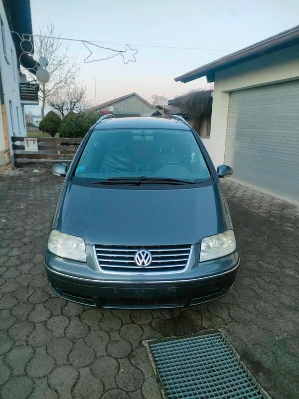 Grau Gebraucht 2008 VW Sharan Van / Kleinbus | 1.800 € (Superpreis) - Bild 1/4