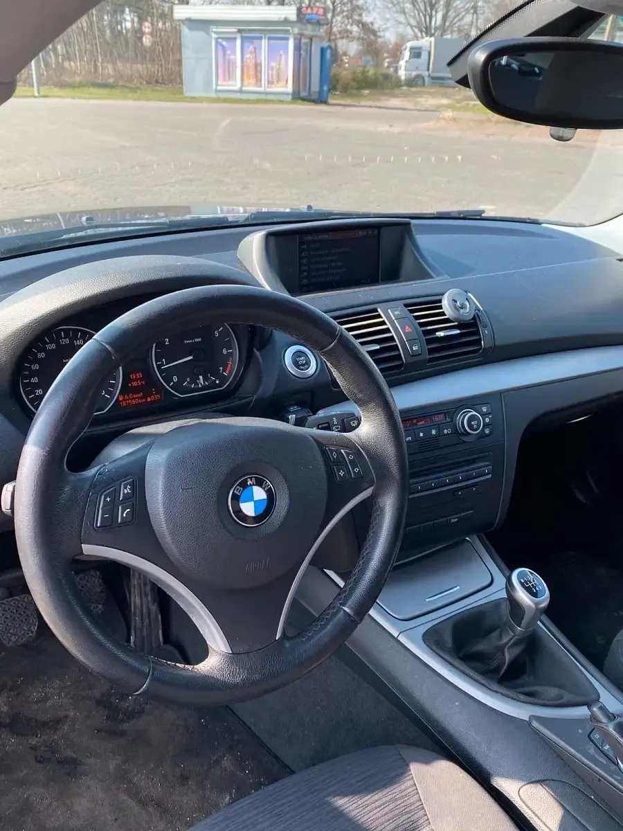 Gebraucht BMW 118 143 PS (105 kW) 2009 Braun Kleinwagen
