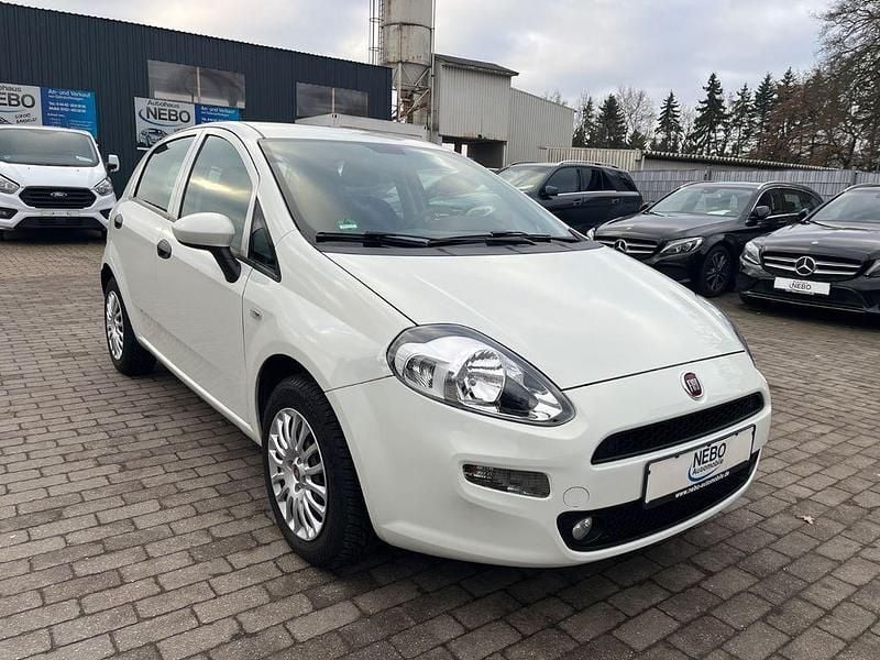 Gebraucht Fiat Punto Mystyle 69 PS (50 kW) 2015 Weiß Kleinwagen