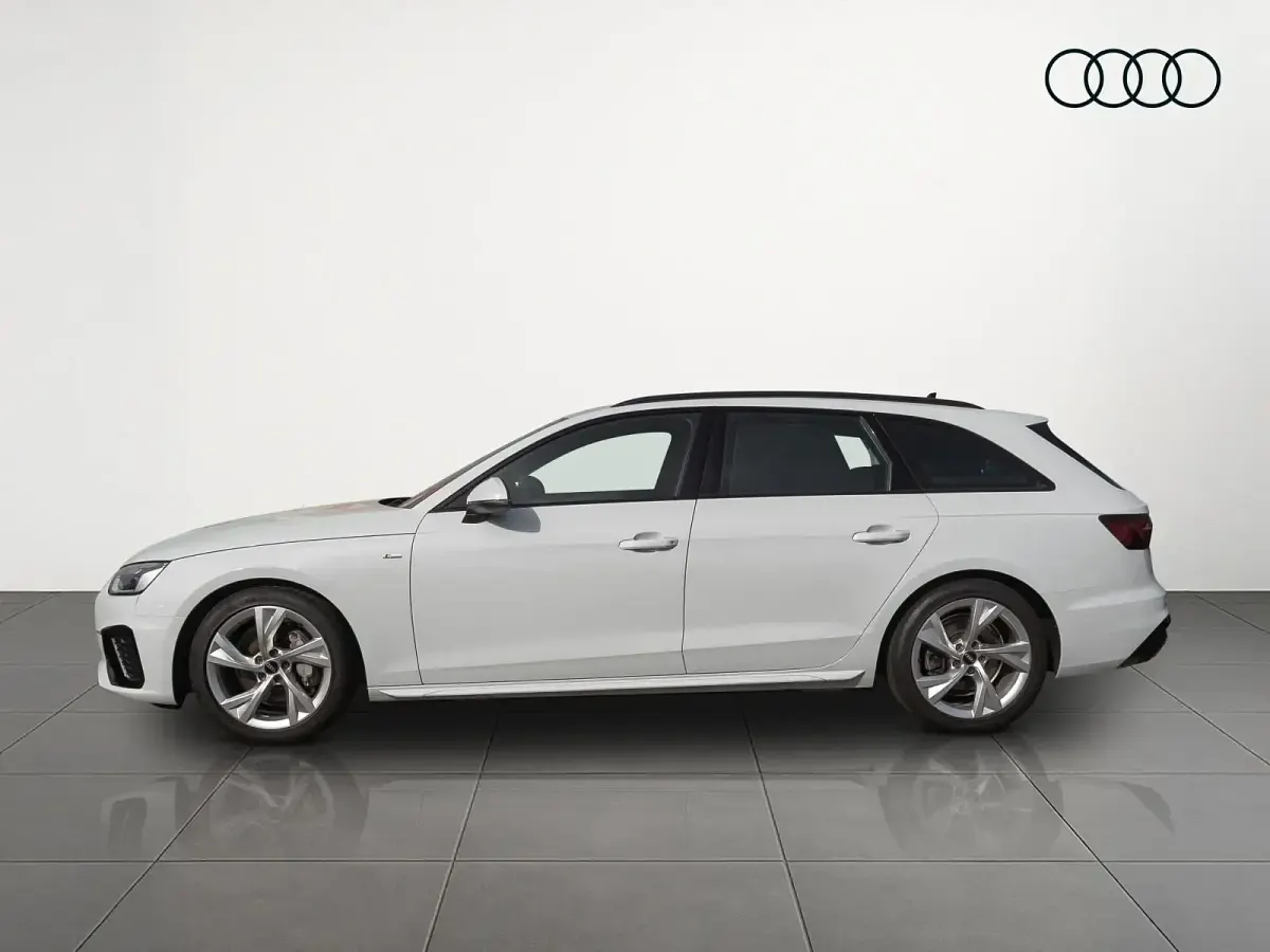 Używany Audi A4 S-Line 204 KM (150 kW) 2023 Biały Kombi