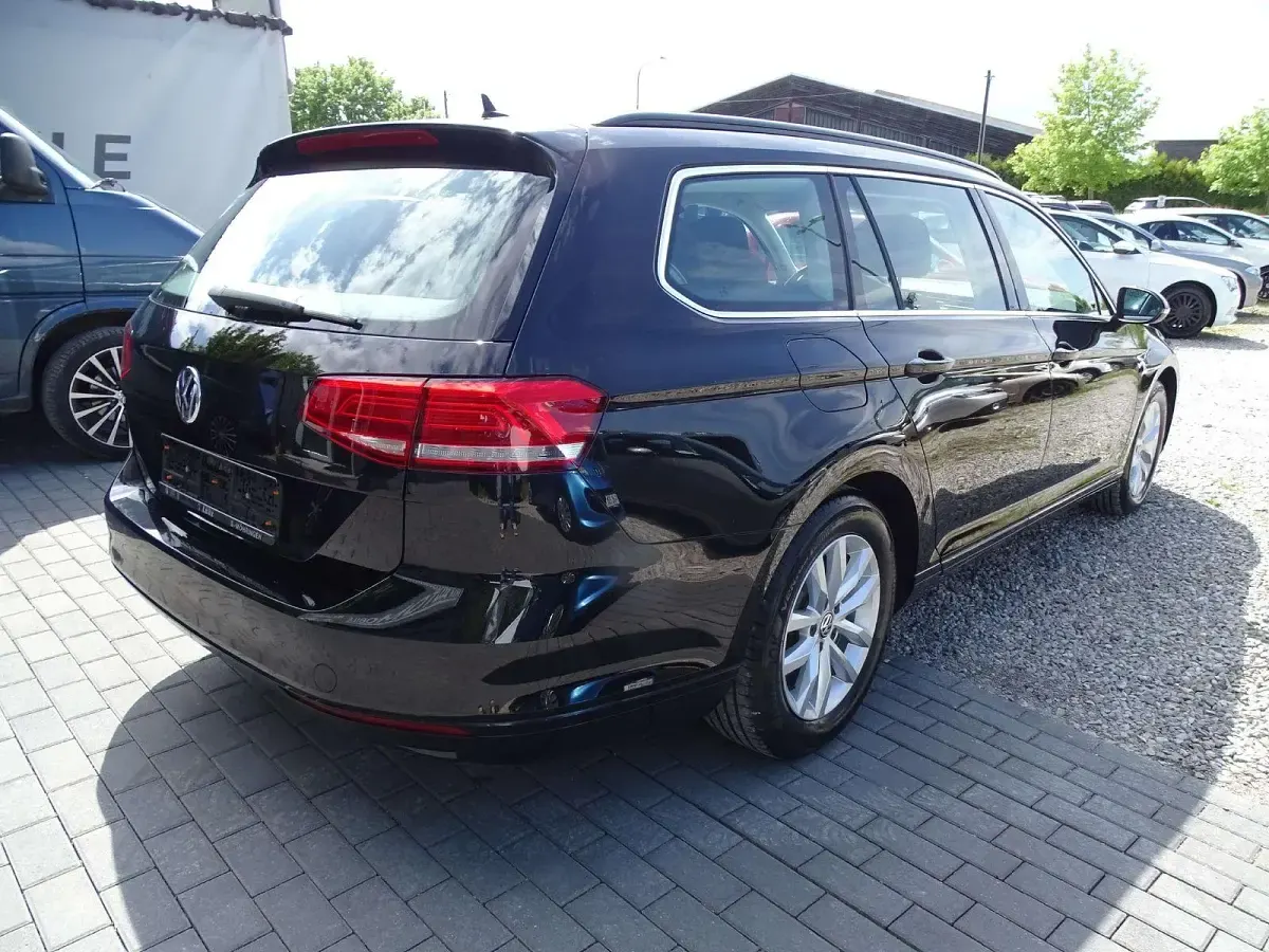 Gebraucht VW Passat 150 PS (110 kW) 2018 Schwarz Kombi