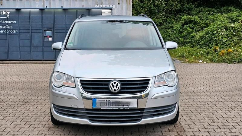 Gebraucht 2008 VW Touran Van / Kleinbus | 2.600 € (Superpreis) - Bild 1/4