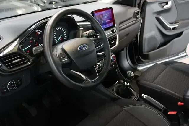 Używany Ford Puma Titanium 92 KM (67 kW) 2022 Czarny Sedan/Limuzyna