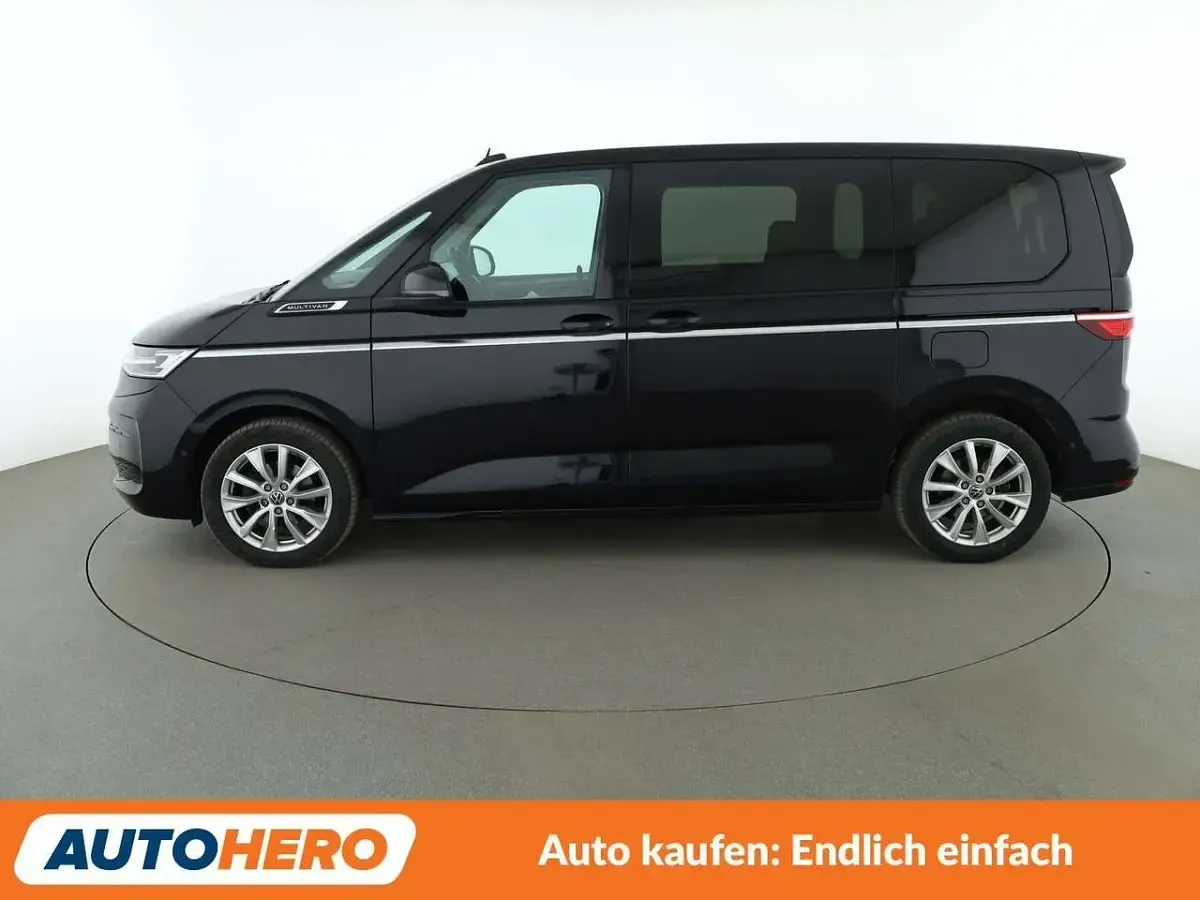 Gebraucht VW Multivan Style 150 PS (110 kW) 2024 Deep black Van / Kleinbus