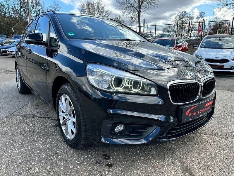 Gebraucht BMW 218 Advantage 136 PS (100 kW) 2018 Schwarz Kombi