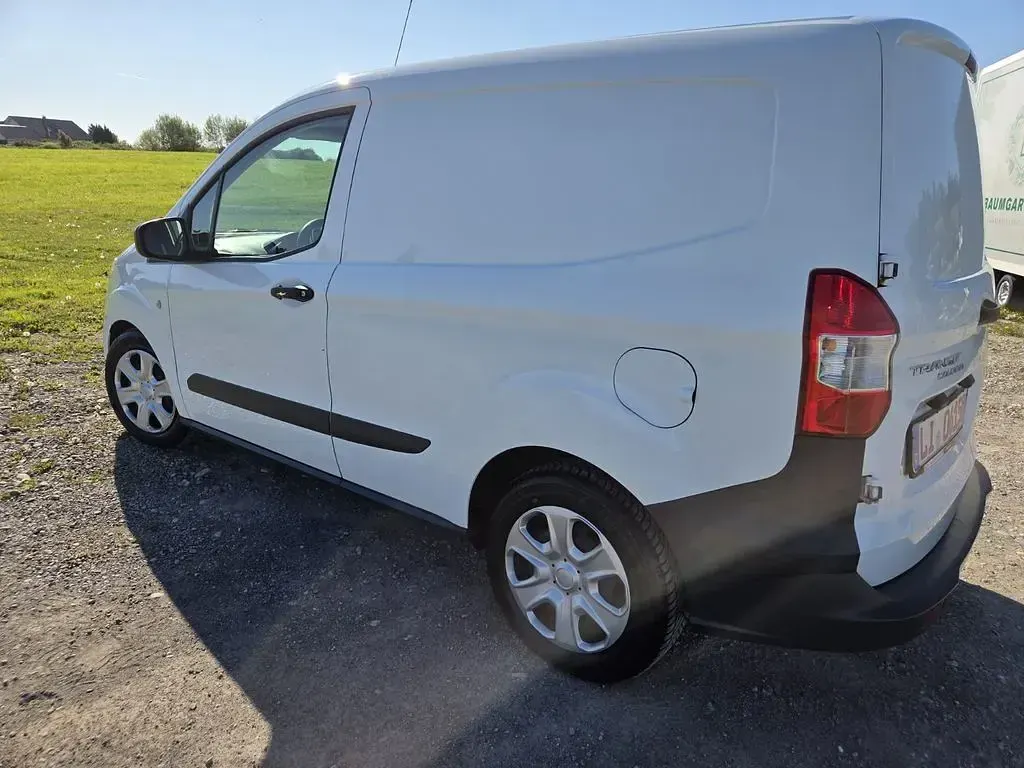 Gebraucht Ford Transit 75 PS (55 kW) 2021 Weiß Van / Kleinbus