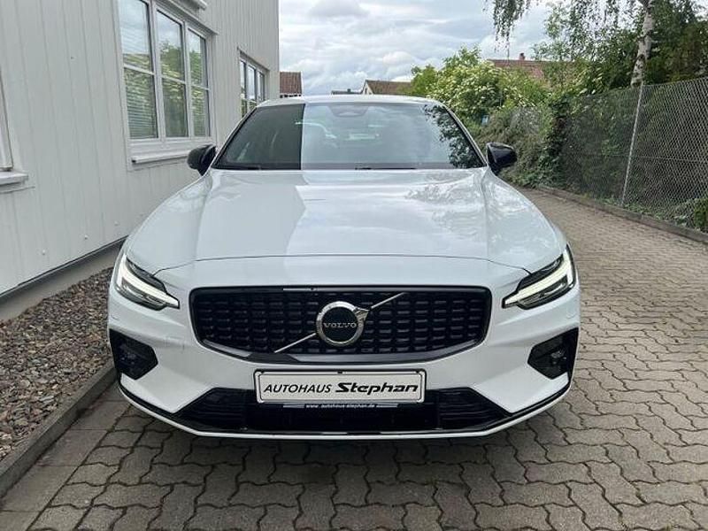 Gebraucht Volvo S60 Ultimate 250 PS (183 kW) 2024 Weiß Limousine
