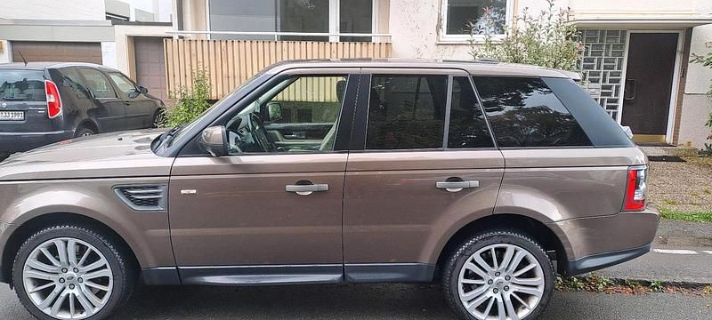 Braun Gebraucht 2010 Land Rover Range Rover Sport SUV | 8.000 € - Bild 1/4