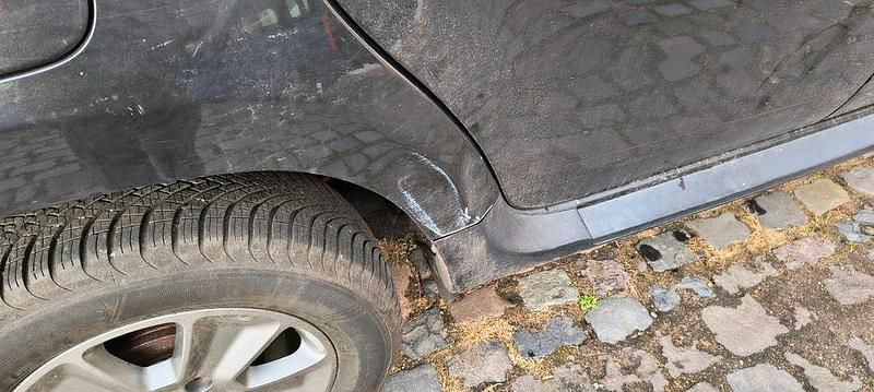 Gebraucht Dacia Duster Lauréate 125 PS (91 kW) 2016 Schwarz SUV