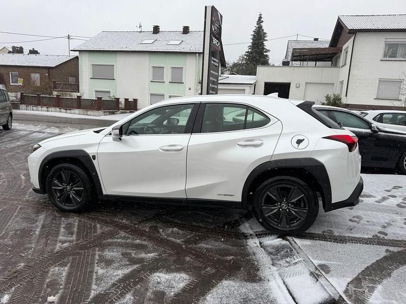 Gebraucht Lexus UX 250h 152 PS (111 kW) 2020 SUV