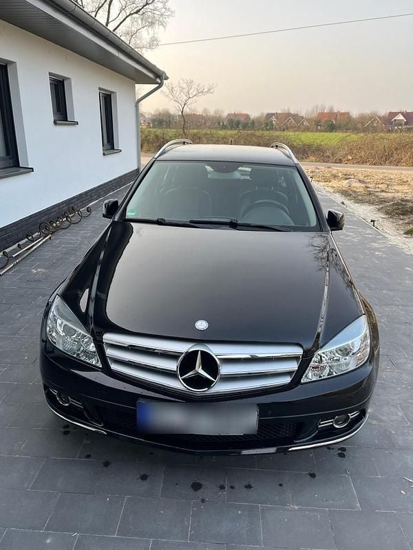 Gebraucht Mercedes C180 Avantgarde 156 PS (114 kW) 2010 Andere farben Kombi