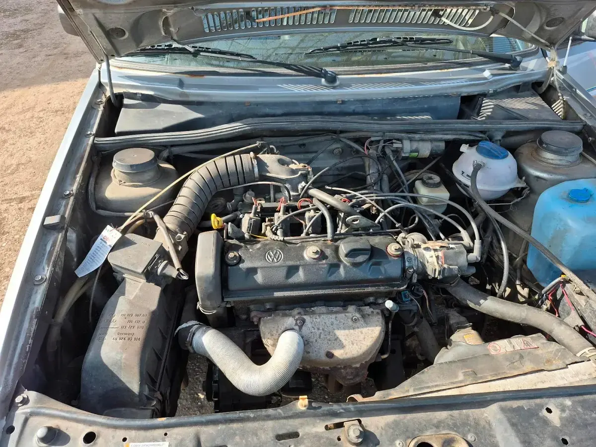 Gebraucht VW Golf II 54 PS (39 kW) 1990 Silber Kleinwagen
