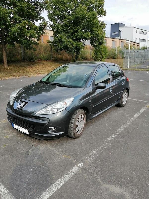 Gebraucht 2011 Peugeot 206+ Kleinwagen | 4.000 € (Fairer Preis) - Bild 1/4