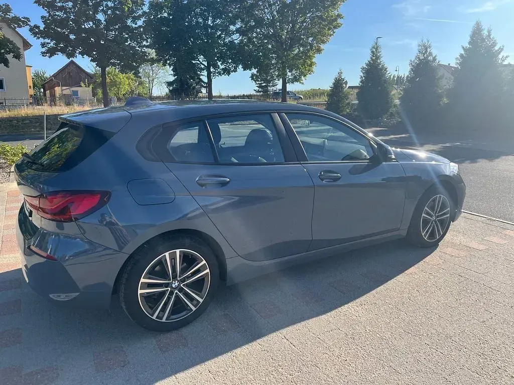 Gebraucht BMW 116 116 PS (85 kW) 2024 Grau Kleinwagen