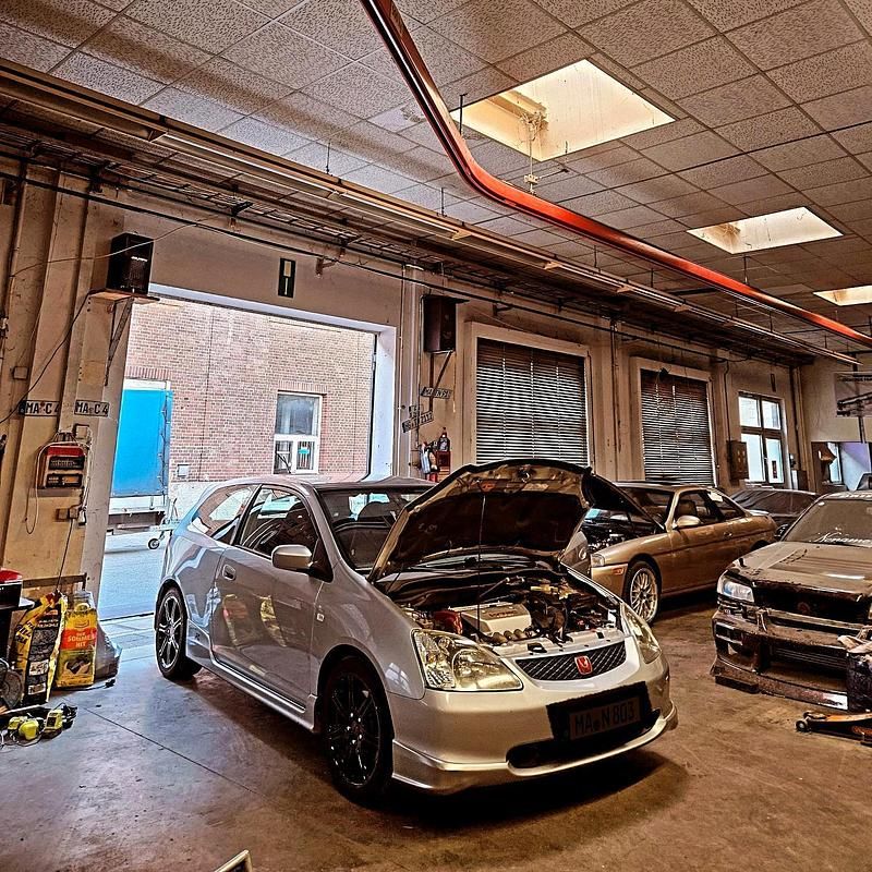 Silber Gebraucht 2003 Honda Civic Type R Kleinwagen | 10.300 € - Bild 1/4