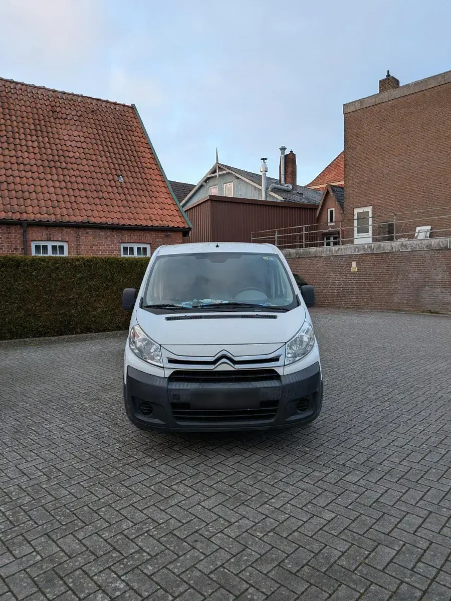 Gebraucht Citroën Jumpy 92 PS (67 kW) 2012 Weiß Van / Kleinbus