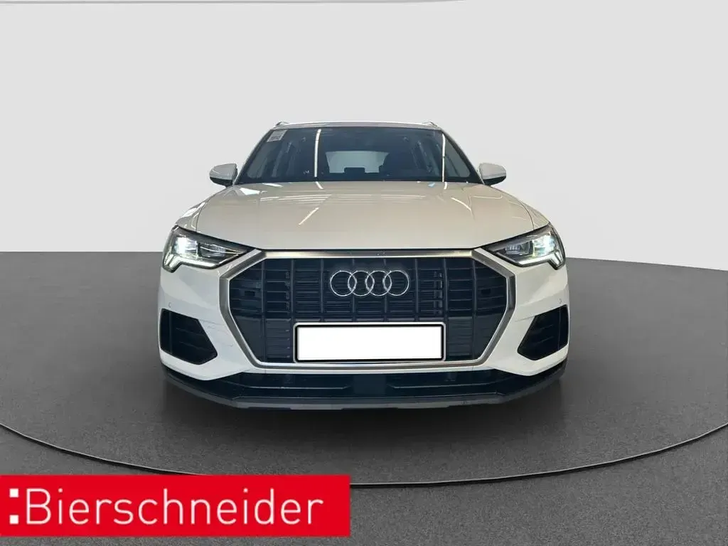Gebraucht Audi Q3 Ambiente 150 PS (110 kW) 2023 Weiss SUV