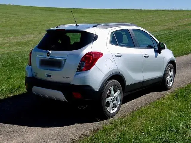 Gebraucht Opel Mokka Edition 140 PS (102 kW) 2015 Silber SUV