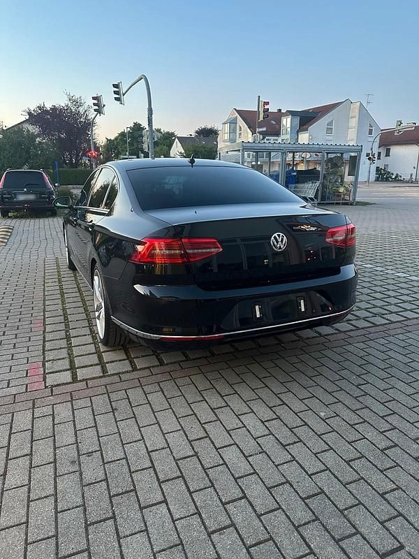 Gebraucht VW Passat 150 PS (110 kW) 2014 Schwarz Limousine