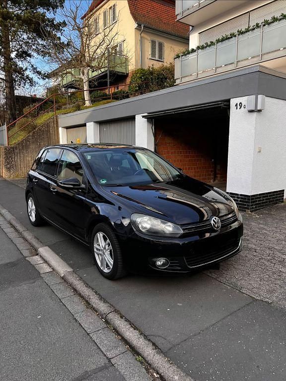 Gebraucht VW Golf VI Style 122 PS (89 kW) 2011 Schwarz Kleinwagen