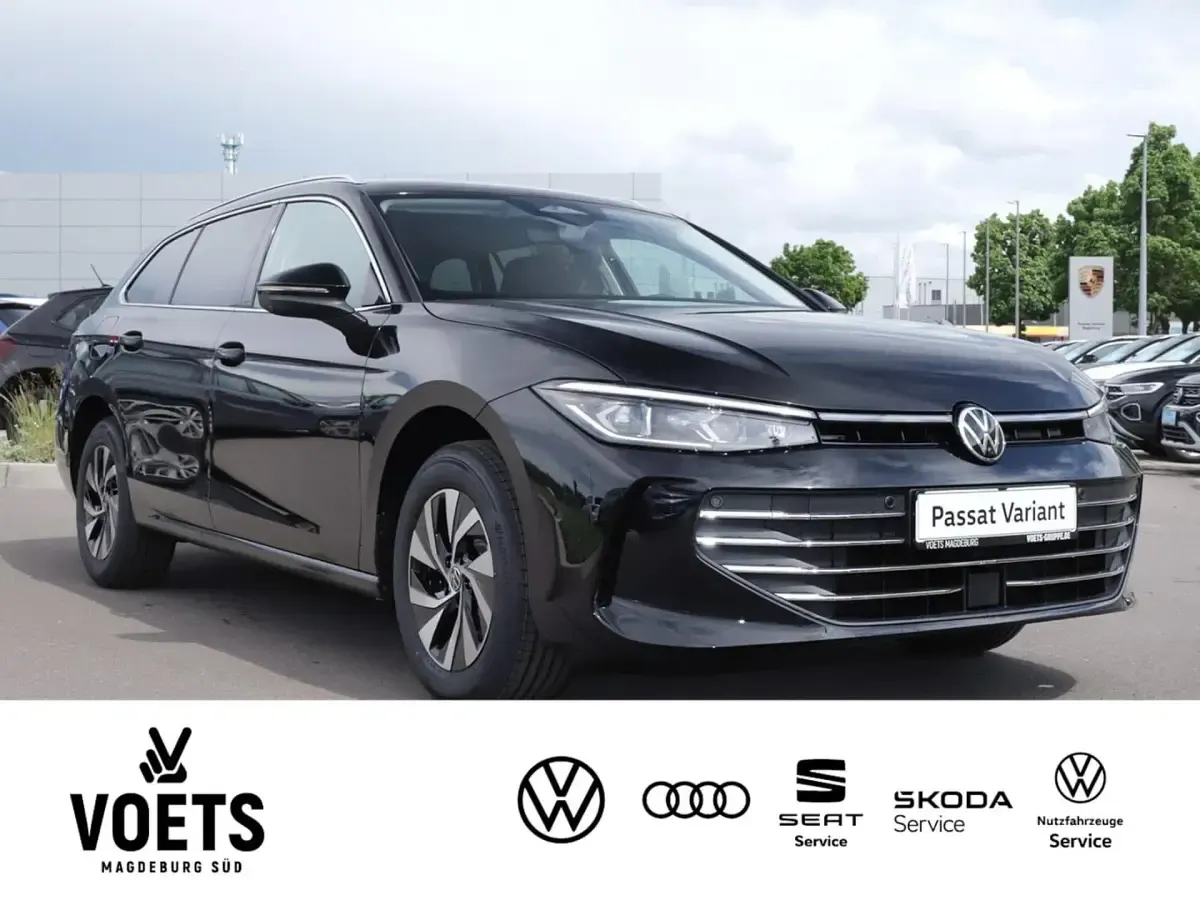 Gebraucht VW Passat Business 150 PS (110 kW) 2025 Schwarz Kombi