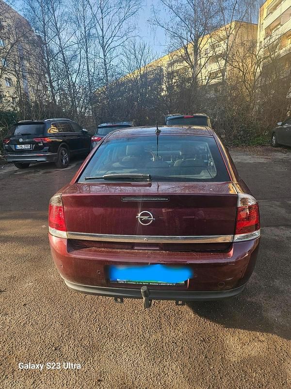 Andere farben Gebraucht 2005 Opel Vectra Limousine | 2.000 € (Fairer Preis) - Bild 1/4