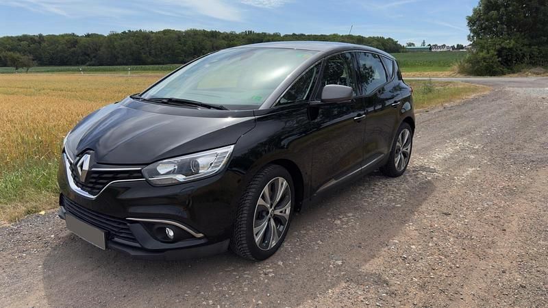 Schwarz Gebraucht 2017 Renault Scénic IV Van / Kleinbus | 12.490 € (Etwas zu teuer) - Bild 1/4