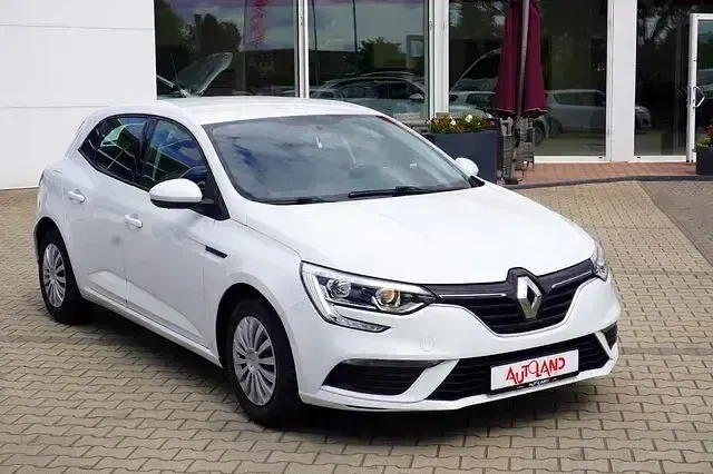 Usata Renault Mégane Life 116 CV (85 kW) 2019 Bianco Berlina