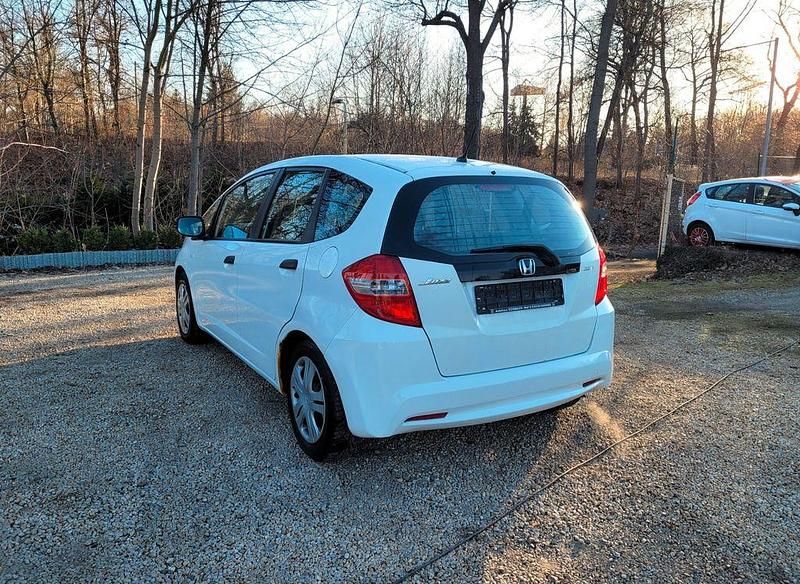 Gebraucht Honda Jazz SR 90 PS (66 kW) 2011 Weiß Kleinwagen